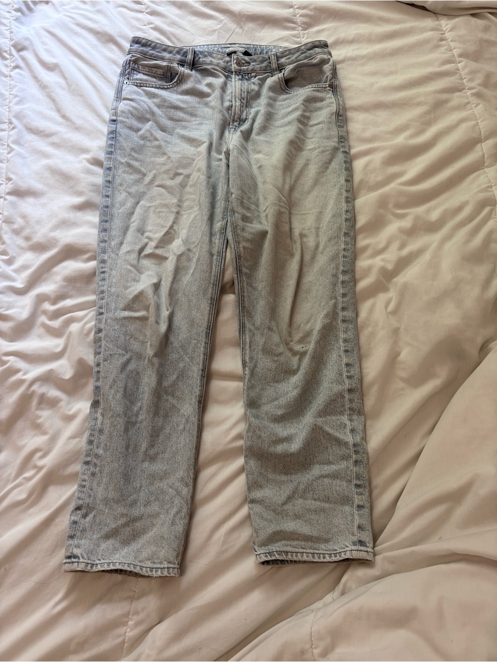 American Eagle Pale Blue High-Rise Jeans - Picture 2 of 5